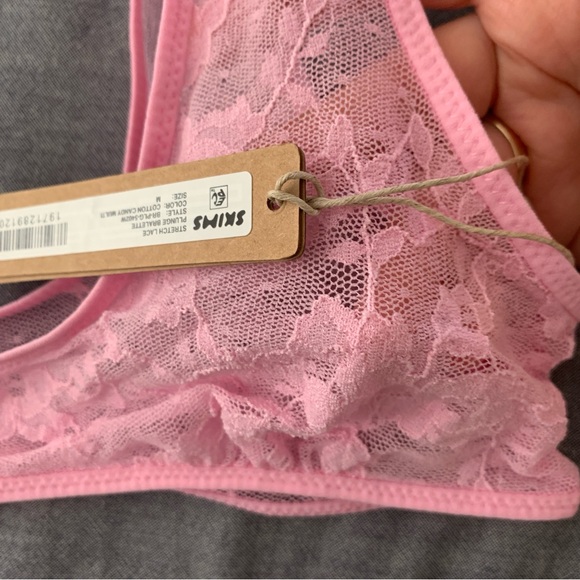 M❣️Skims stretch lace plunge bralette - Picture 3 of 5